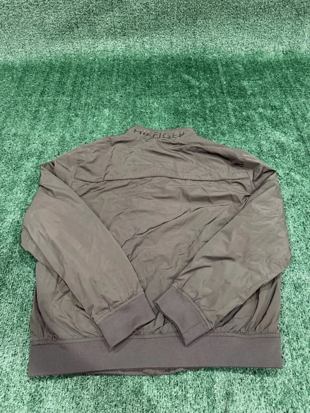 VTG Tommy Hilfiger Men's Olive Windbreaker Jacket - Picture 5 of 6